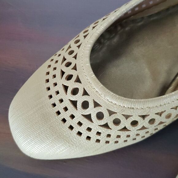 Brand New Ros Hommerson TINA Pumps Sz 8.5W -Taupe - Picture 2 of 6